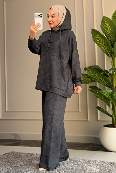 Suede Style 6701 - Stylish, Comfortable, Loose-Fitting Dora Luca Fabric Hoode...