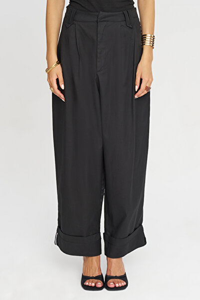 Orfeo Negro Women's Double-Legged Pleated Relaxed Fit Pants
