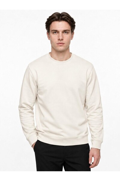 Co Trendiz Men's standard fit regular cut 2-thread crew neck sweatshirt ecru