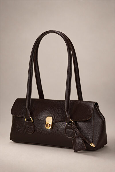 Housebags Brown Gold Lock and Charm Detailed East-West Shoulder Bag Ref.30320325