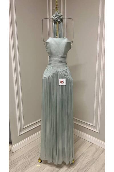 Boutique 219 فستان سهرة، شيفون لمعه أخضر نعناعي، درابيه، بليسه، رقبة هولتر، و...