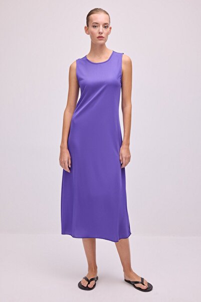 Touché Privé Sleeveless Bicycle Neck Lining Dress
