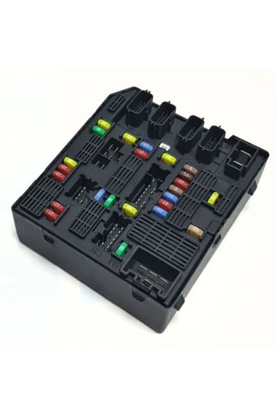 MAİS SIGORTA KUTUSU ELEKTRONIK BAGLANTI UNITESI FLUENCE MEGANE III 284B69159R