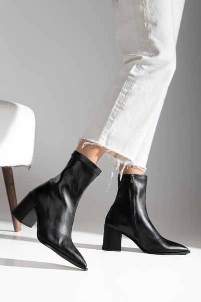 wolfcity Pointed Toe Boots Heeled Women's Boots 2-0-3-0