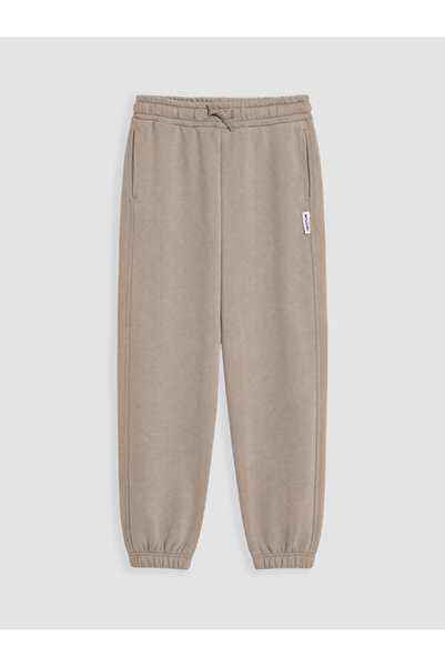 LC Waikiki Men's Jogger Sweatpants for Style Enthusiasts from Uzg Store