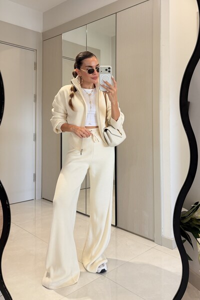 Gizem Ecemiş Maya Krem Fermuarlı Triko Takım