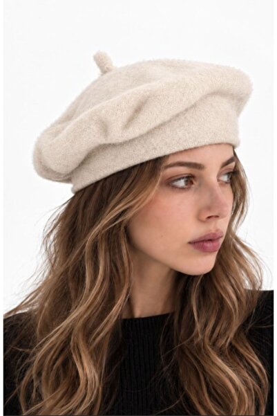 VELLICHOR Classic Design Winter Beanie - Cream