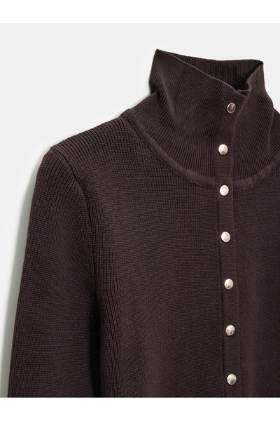 Manche Turtleneck Women's Knitwear Sweater with Snap Button Detail |   Mkw5311605-1