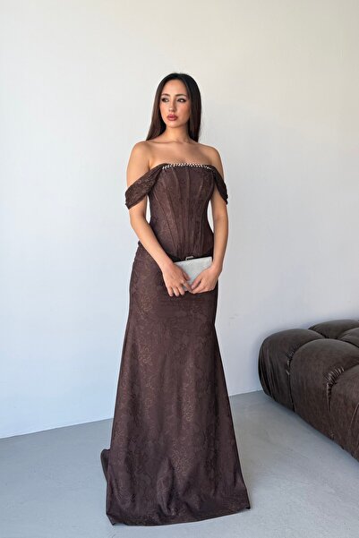 Serica Moda Kahverengi Düşük Omuz Büstiyer Detaylı Dantelli Uzun Abiye Elbise