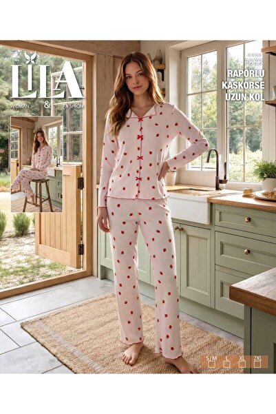 Kadın Uzun Kollu Pijama Takımı – Beyaz Çilek Desenli, Kaşkorse Kumaş
