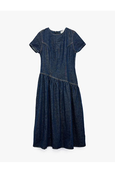 Koton Rahat Kalıp Pamuklu Bisiklet Yaka Kısa Kollu Asimetrik Kesim Midi Denim...