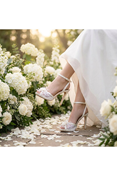 Letafia Grace Lace and Floral Detailed Heeled Shoes
