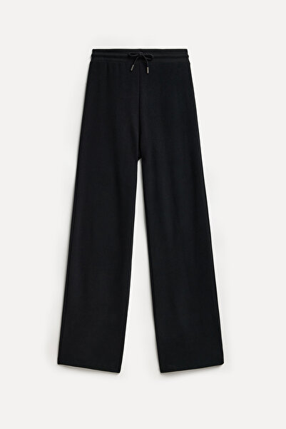 Mudo Women's Black Wide Leg Sweatpants