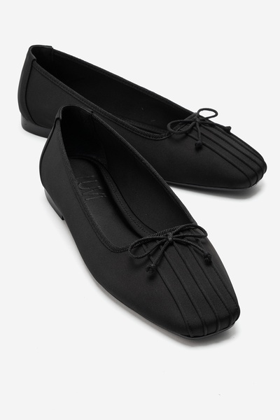 LuviShoes ALIA Siyah Saten Fiyonklu Kadın Babet Ayakkabı