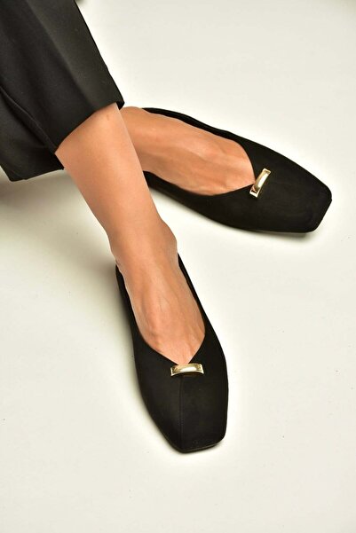 Fox Shoes Z820503202 Black Suede Buckle Detailed Blunt Toe Women's Ballerinas