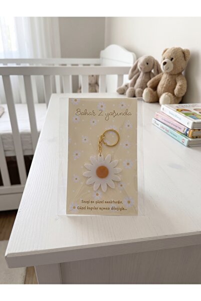 NaturessCo Daisy Keychain, with Card, Birth, Mawlid, Birthday Gift (10 Pieces)