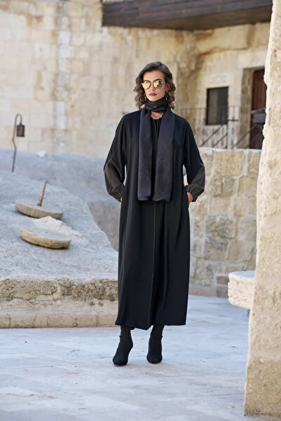 MissWhence 40518 غطاء بتفاصيل مفصلة باللون الأسود