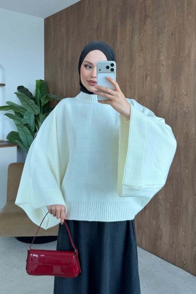 Hazamoda Golden Wide Sleeve Sweater Ecru