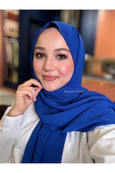By Zeynep Yılmaz Crepe chiffon shawl