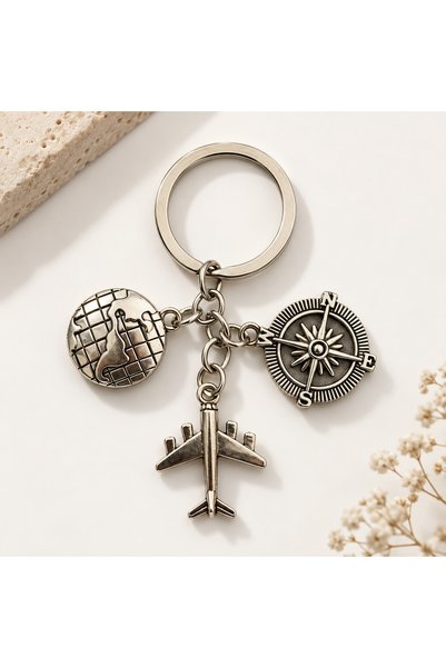 DeNors Travel Themed Keychain – Metal Keychain with Airplane, Compass and World Figures – Gift for Pilots, Captains and Travelers