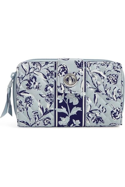 Vera Bradley محفظة نسائية قطنية بقفل دوار مع حماية RFID، لون رمادي دائم - قطن...
