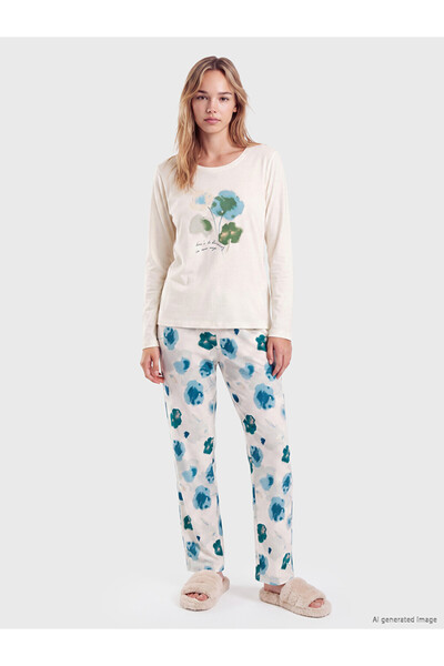 LC Waikiki Peak New Season Ecru Crew Neck Floral Women's Pajama Set