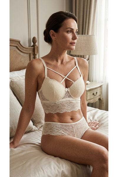 Senlora Dolgulu Dantelli Bralet Sütyen Takımı