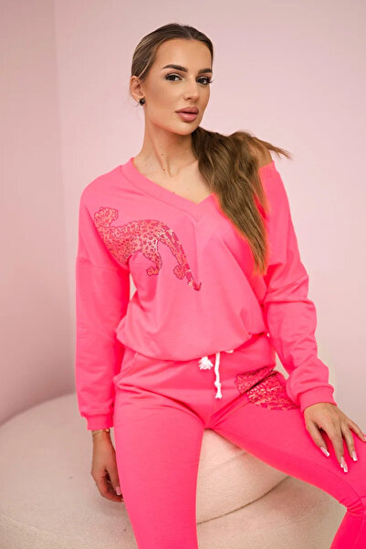 Kesi Set din două piese roz neon cu detaliu leopard cu strasuri și decolteu în V