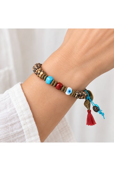 HER ŞEY NOTA www.herseynota.com Turquoise Red Beaded Tassel Detailed Wooden L...