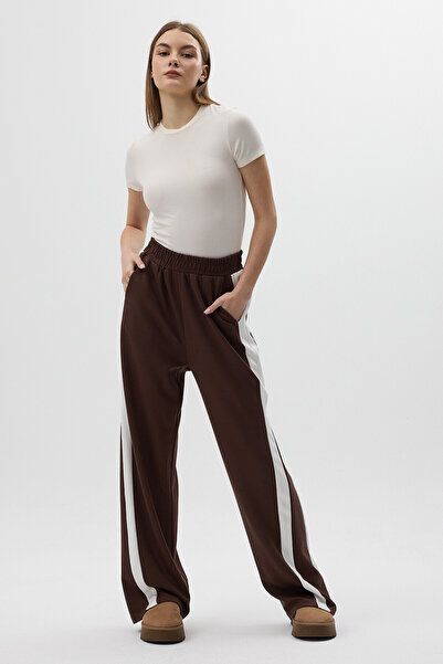 Serenity Women's wide leg sweatpants with elastic waist and striped sides