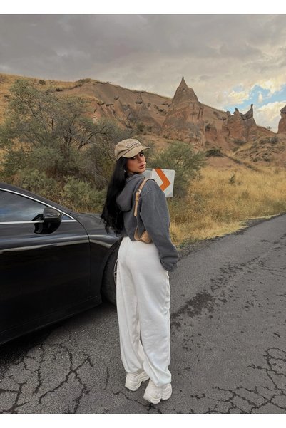 kırmızı butiks Pantaloni de trening White Flow Jogger