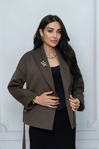 Eccim Fashion Broşlu Kısa Kadın Palto Kaban