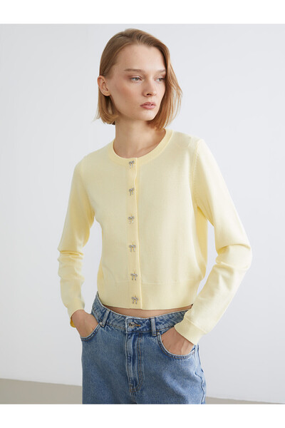 LC Waikiki Crew Neck Cropped Women's Knit Cardigan