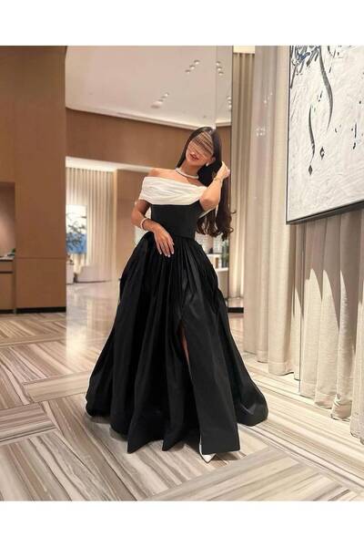 Angelinaa A Luxurious Black Dress with a Feminine Design That Combines Classi...