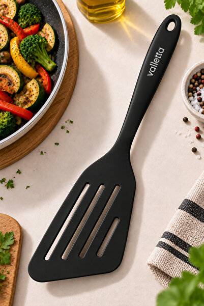 valletta Premium Isıya Dayanıklı Delikli Silikon Spatula- Siyah