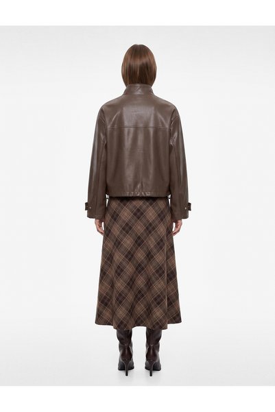 Koton Jachetă crop din piele artificială, cu mâneci lungi, fără umăr, cu buzunare și fermoar, cu guler înalt