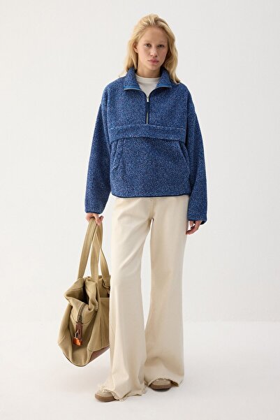 Touché Privé Plush Sweatshirt with Front Pockets and Standing Collar