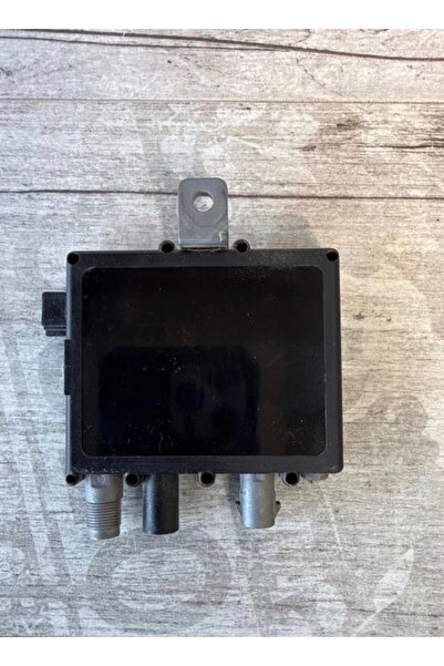 BMW Amplificator antena E46 cod 6906071