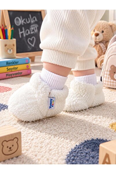 yummy kids Kaydırmaz Taban Lastikli Rahat Peluş Ev Ayakkabısı,Kreş Ayakkabısı...