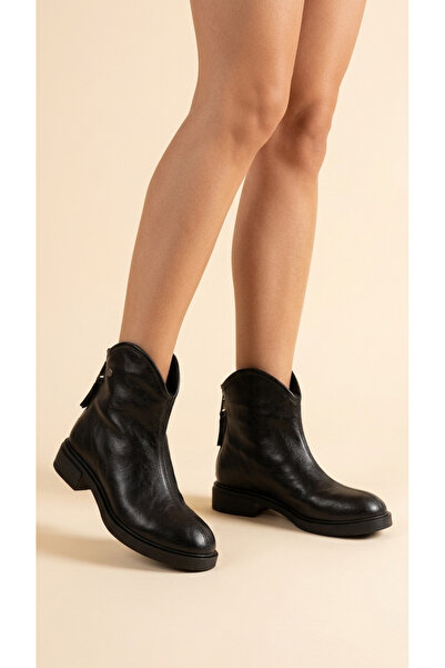 Moda Lime Women's Leather Look Zippered Short Heel Casual Boots