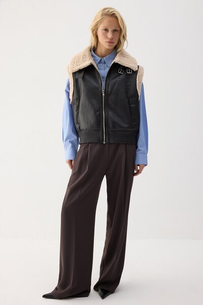Touché Privé Fur Detailed Leather Vest