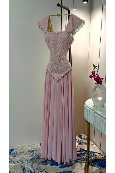 Lia Soft elegant dress