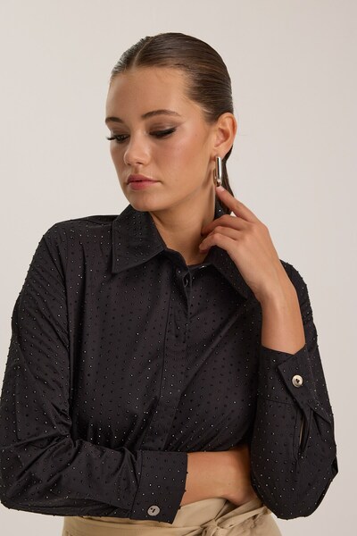 NOK İSTANBUL Embellished Basic Shirt Black