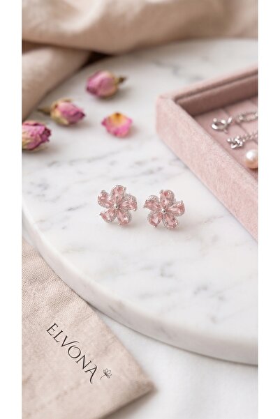 ELVONAA 925 Ayar Gümüş Zirkon Taşlı Kadın Sakura Rüyası Pembe Taşlı Çiçek Küpe