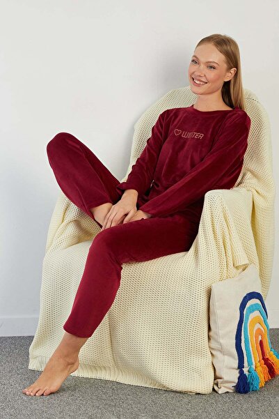 Fulla Moda طقم بيجامة مخملية مطبوعة بنقشة I Love Winter
