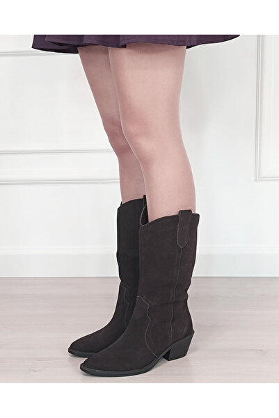 Ideal Shoes Καφέ δερμάτινες μπότες με άνετο τακούνι 6396 113