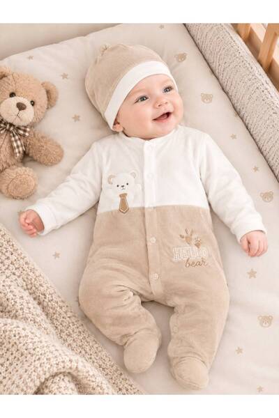 Sönmez Baby HELLO BEAR KRAVATLI AYI NAKIŞ KADİFE KIŞLIK TULUM VE ŞAPKASI İKİL...