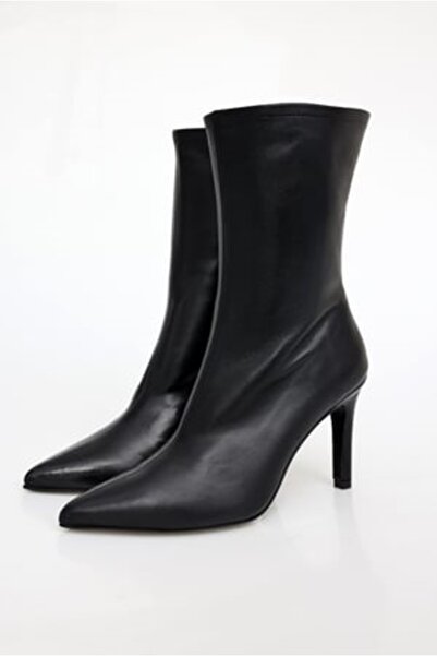 5in1Canpolat Black Leather Pointed Toe Heeled Boots 24374