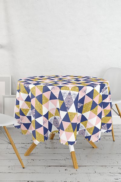 Realhomes Față de masă rotundă modernă imprimată digital cu design triunghi colorat - Diametru 140cm