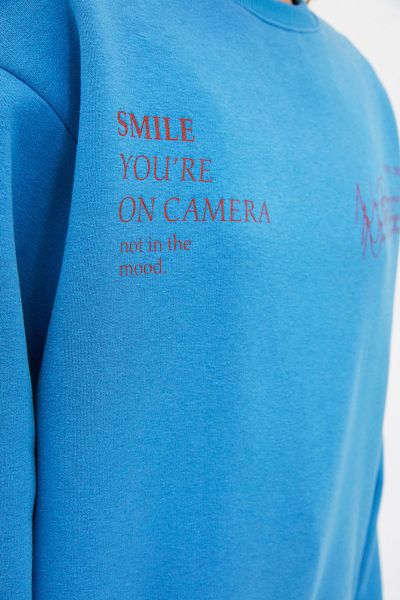 Trendyol Collection Modrá Crew Neck Basic Fit Potištěný Silný fleece Uvnitř Pletená mikina TWOAW22SW1957